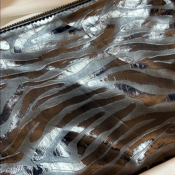 Jessica brand wristlet - Picture 2 of 3